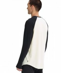 BURTON MAGLIA MANICA LUNGA ROADIE TECH Bianco -Offerte Snowboard Negozio burton 153771 maglia manica lunga roadie tech abbigliamento snowboard uomo 036567401 960 3