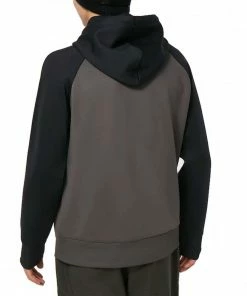 OAKLEY FELPA CON CAPPUCCIO SIERRA DWR Grigio -Offerte Snowboard Negozio oakley foa402382 felpa con cappuccio sierra dwr abbigliamento snowboard uomo 043421501 9ef 4